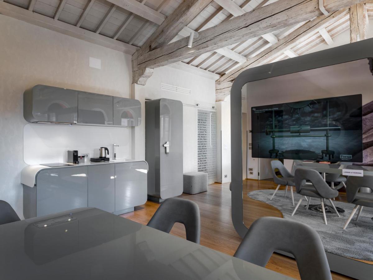 Appartamento Attico con 2 Camere da Letto