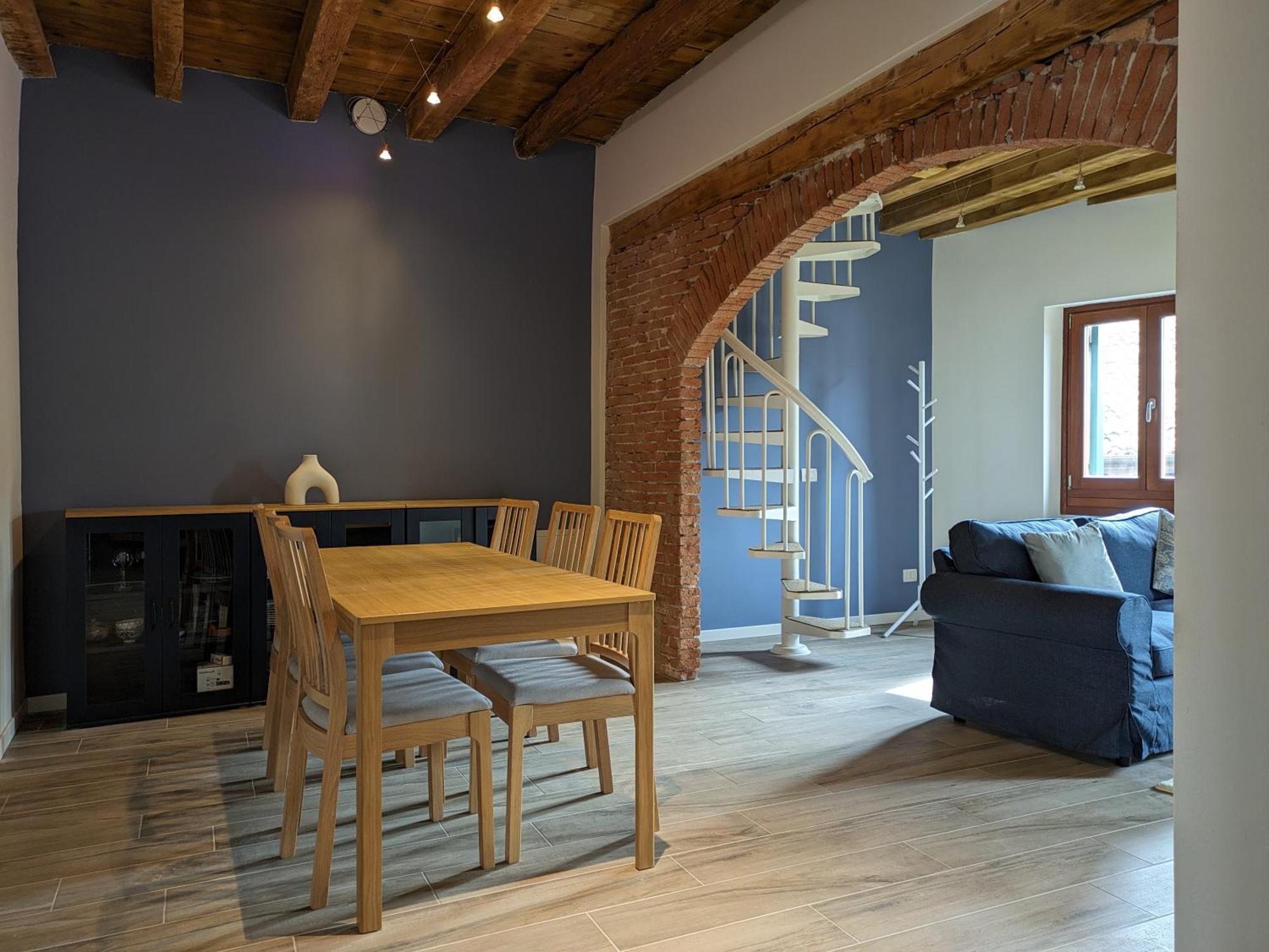 Appartamento con 2 Camere da Letto