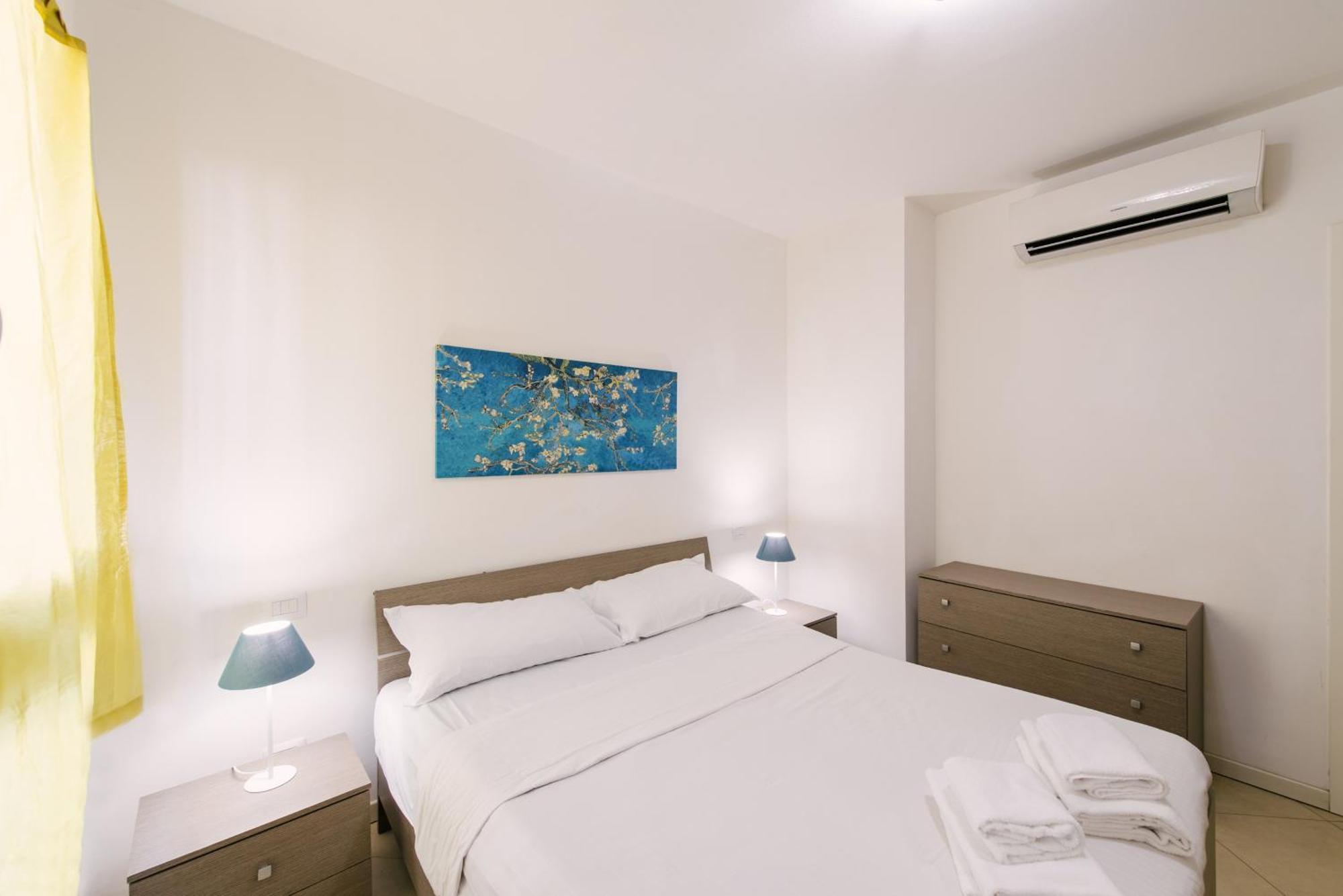 Appartamento con 1 Camera da Letto - Via Scarsellini n. 19/2