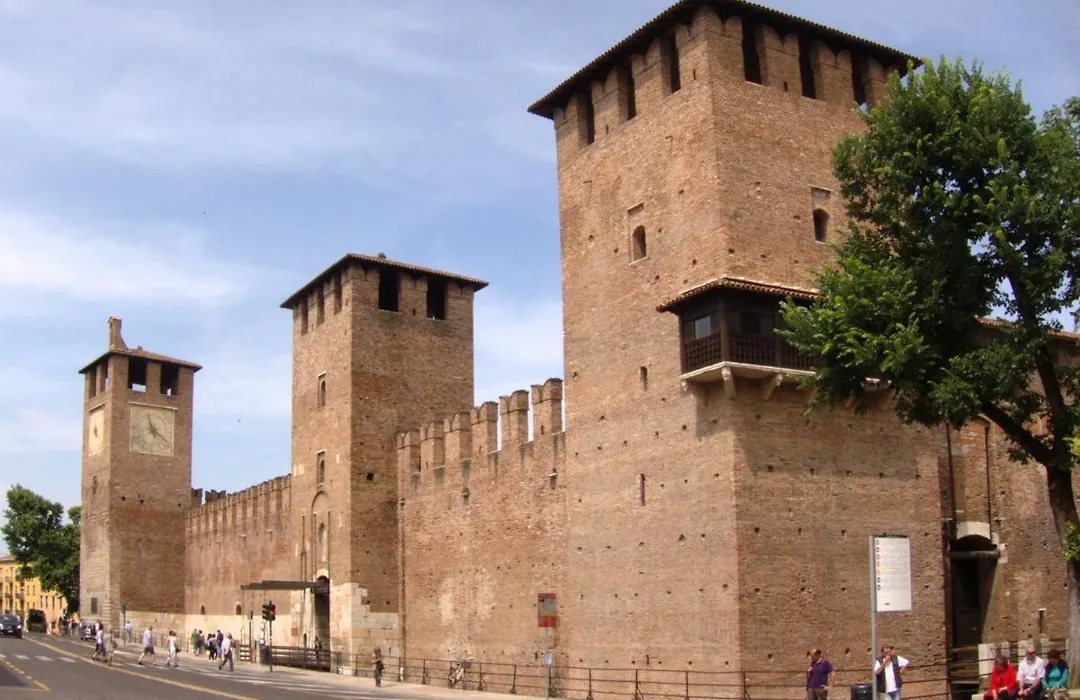 CASTLE VIEW LODGE intero appartamento Verona centro storico-1
