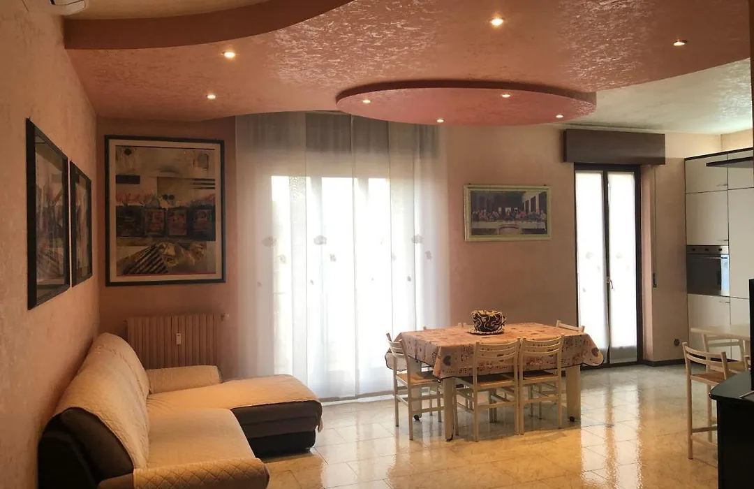 Sofia'S House-1