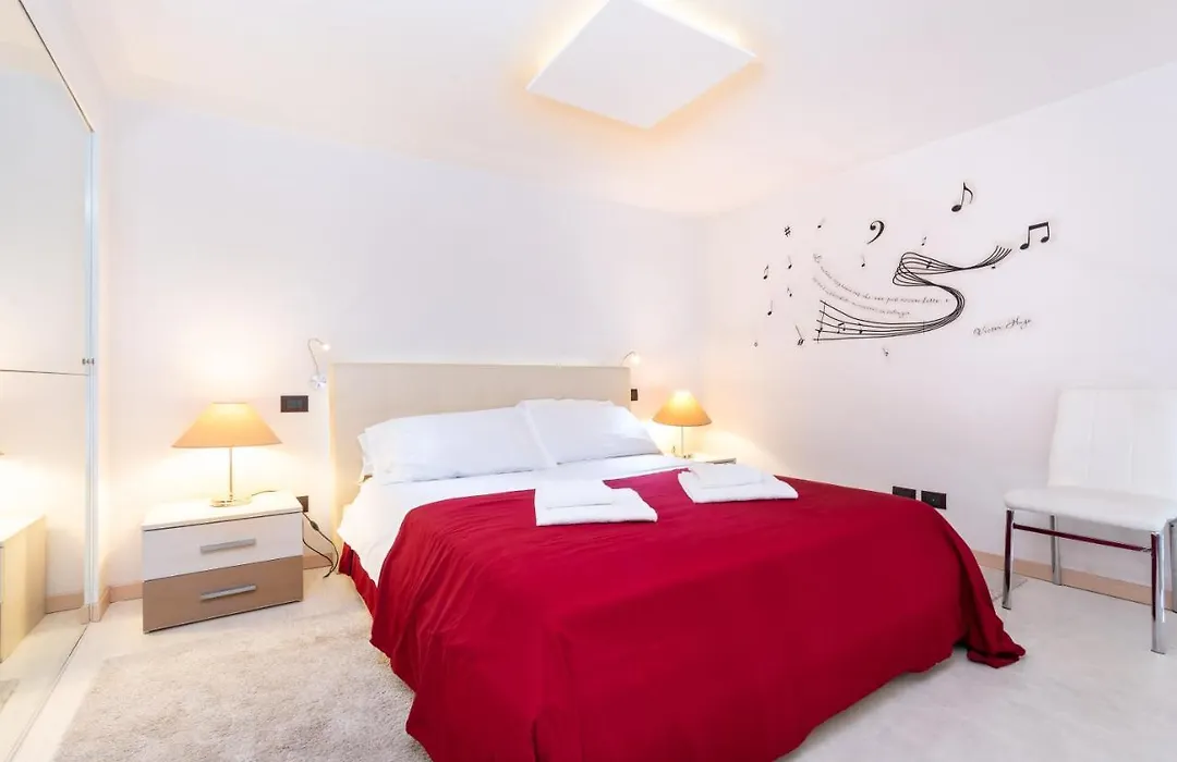 Romeo And Juliet Apartments-1