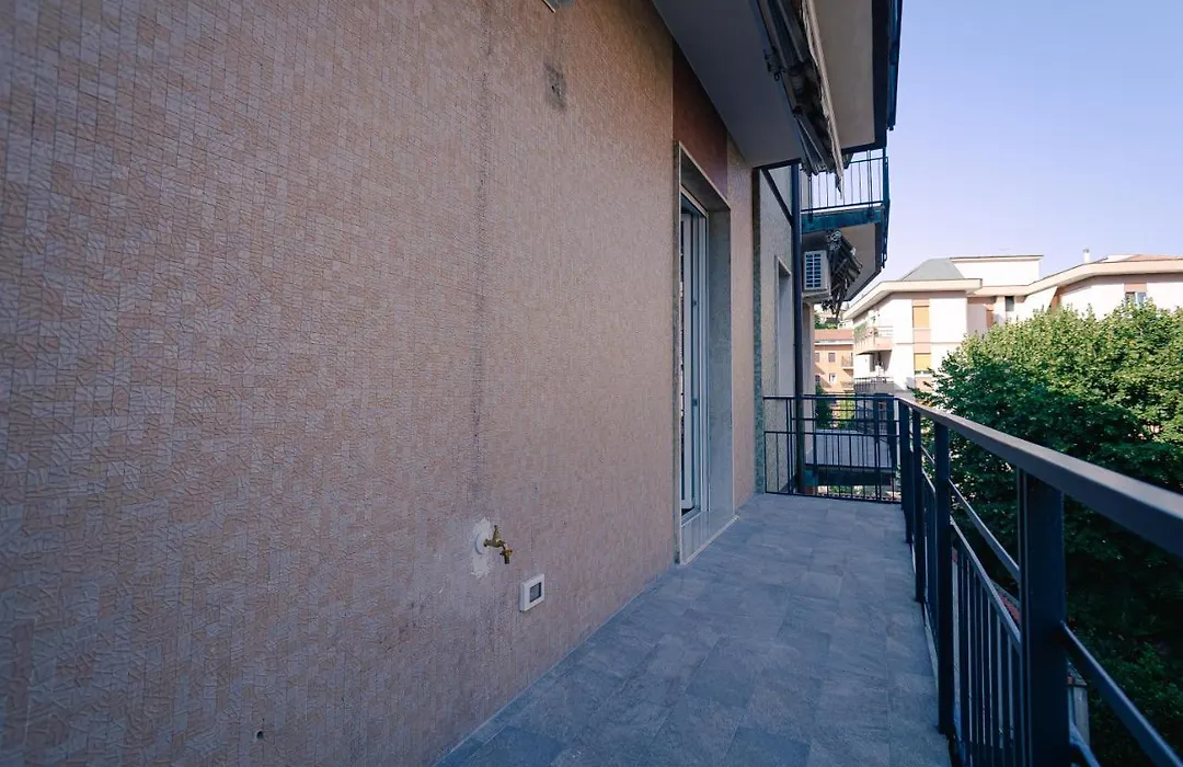 Verona Centre Suite - Silkeys-1