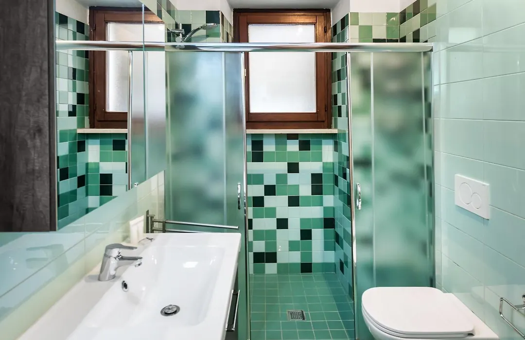Flats4Rent Anna-1