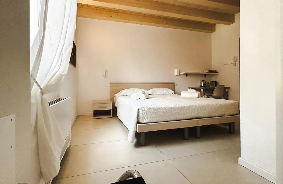 Via Poma Rooms-1