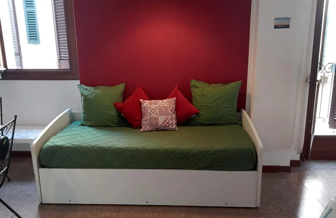 Marconi Rooms Loggia delle Erbe-1