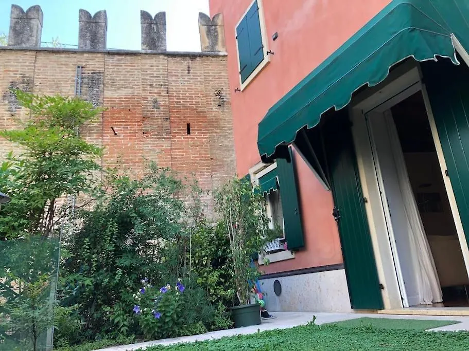 A Verona Grazioso alloggio in antica Corte-1