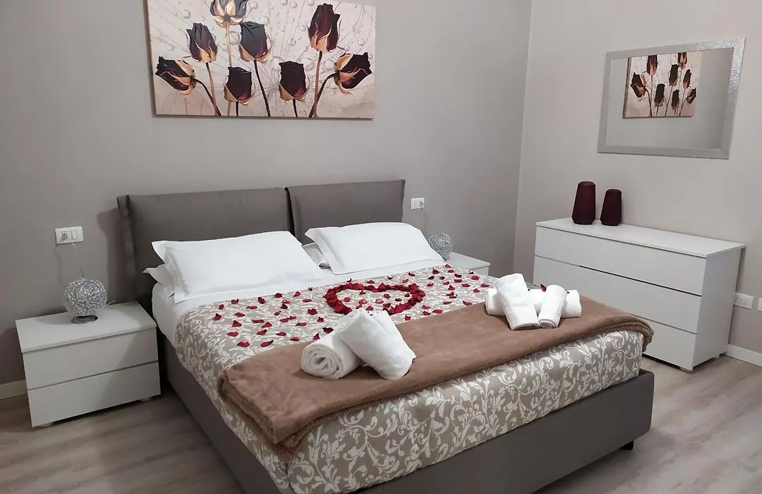 Romantic House-1