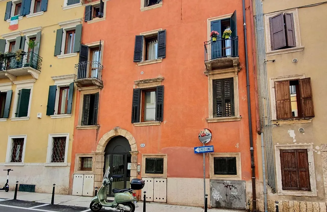 Bright, Cozy Apartment In The Heart Of Verona-1