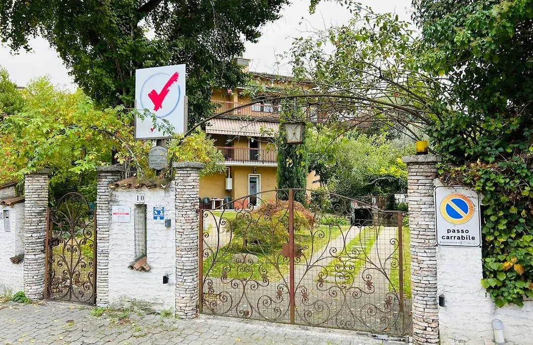 Urban Home Verona-1