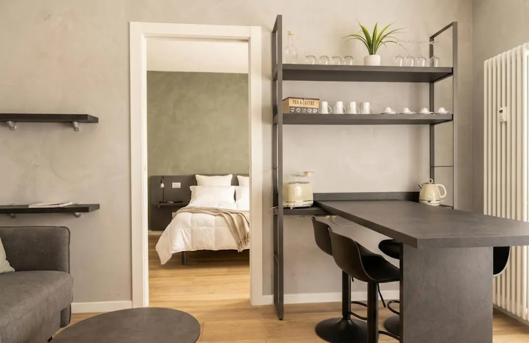 Arena Suite - Modern Comfort Apartment - Historic Center Verona-1