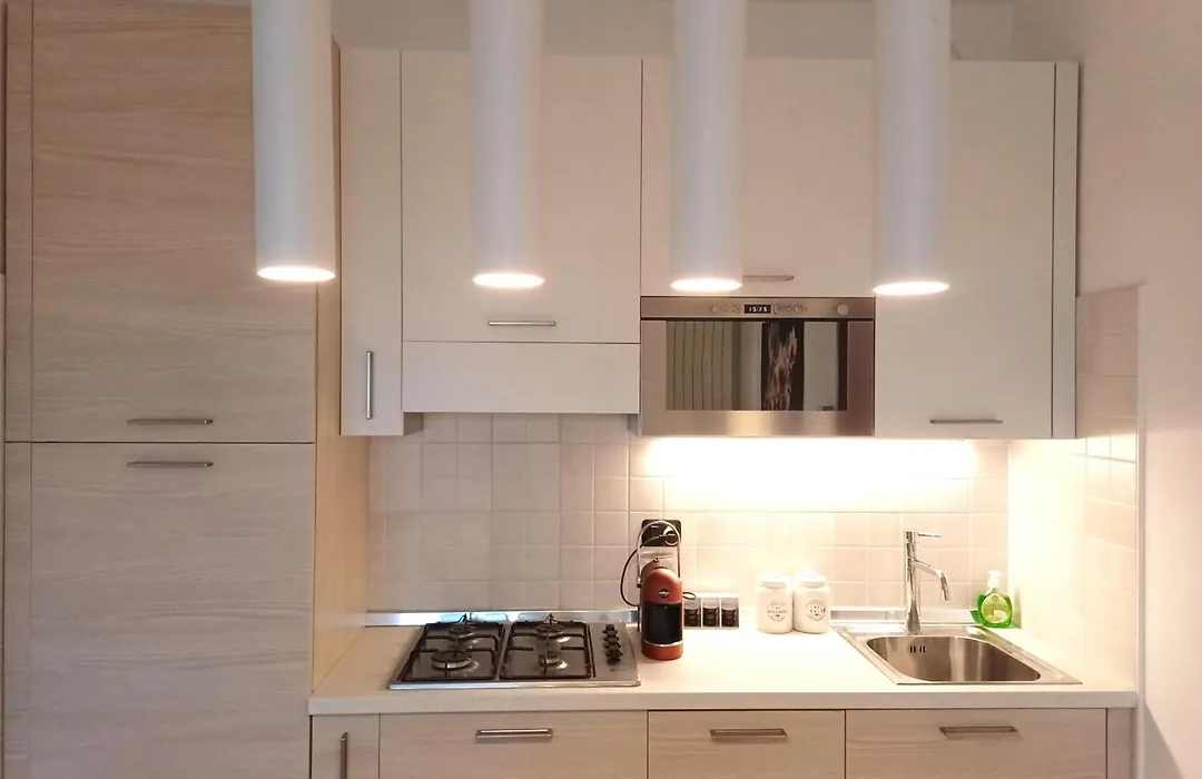 Verona Top Floor Flat & Garage-1