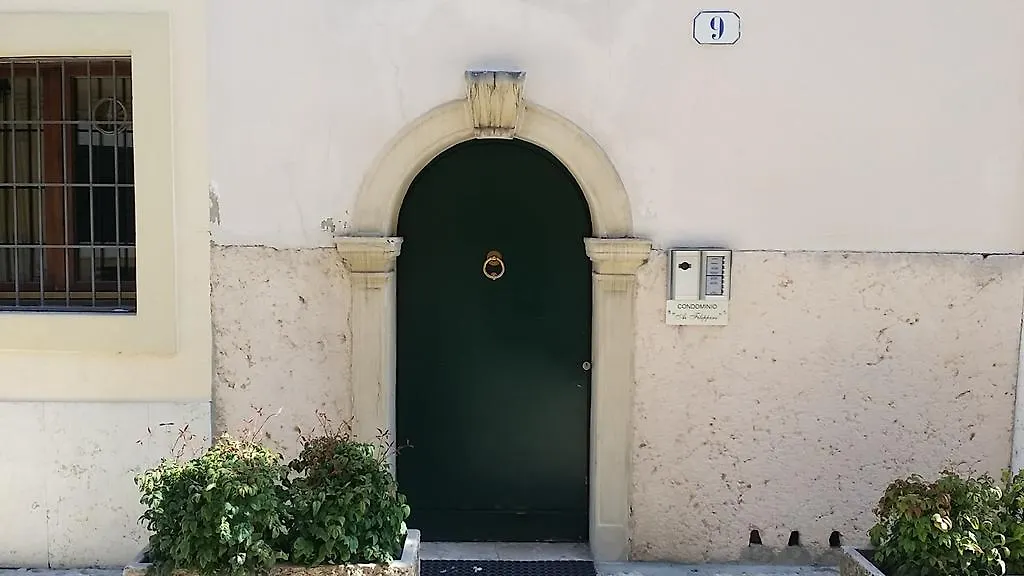 Ai Filippini-1