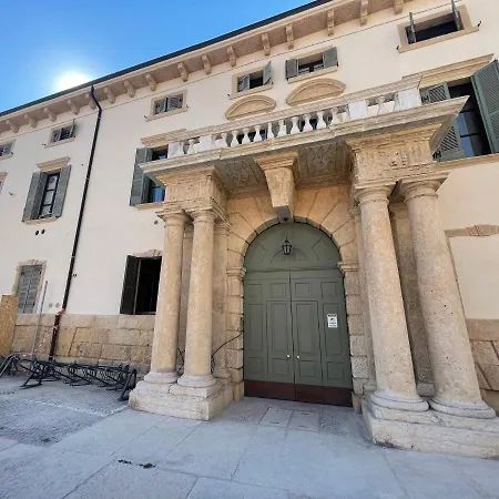 Antiche Colonne Suite-2