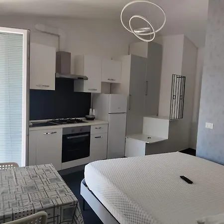 Studio Flat Verona 1 balcone-3