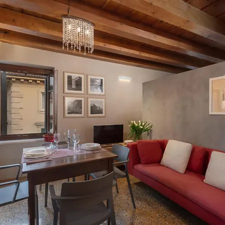 Residenza Roccamaggiore-2