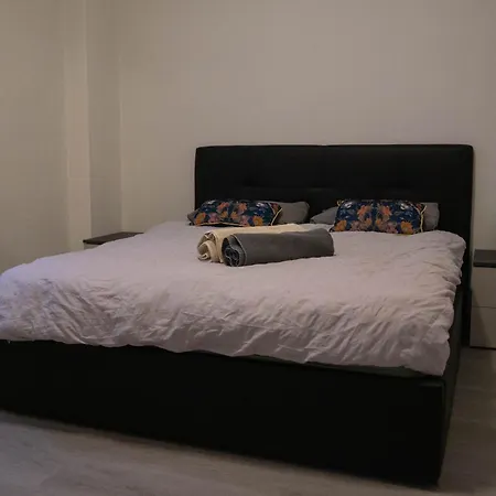 Bilocale Vicino Al Centro Di Verona - Ristrutturato Di Recente!-3