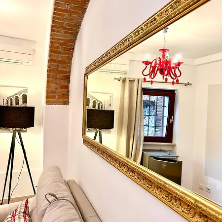 Rosso Verona Suite-Free Parking-2
