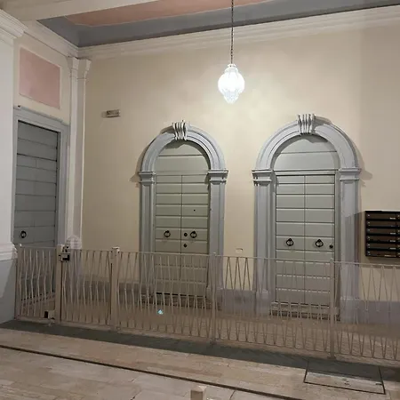 Gallienus Superior Apartment-3