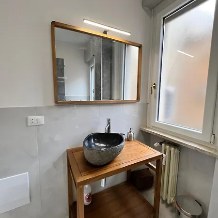 Frame Of Verona Apartments-2