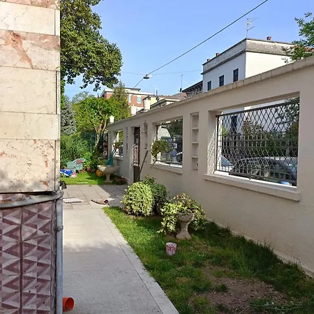 Chez Mavipagi B&B-3