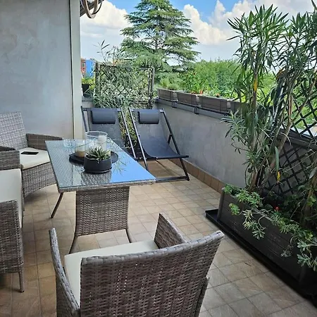 Luxury Suite, Villa Joy Verona , Exclusive Romantic Luxury Suite With Jacuzzi, Near Verona Center-3