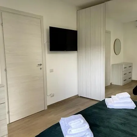 2612 HOUSE piano terra garage e wi-fi-2