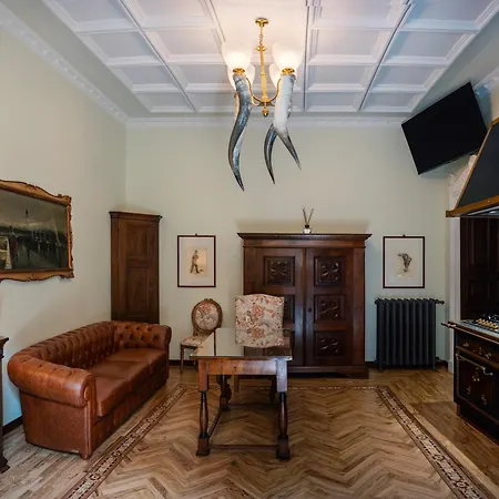 Regal House Verona Borghese-3