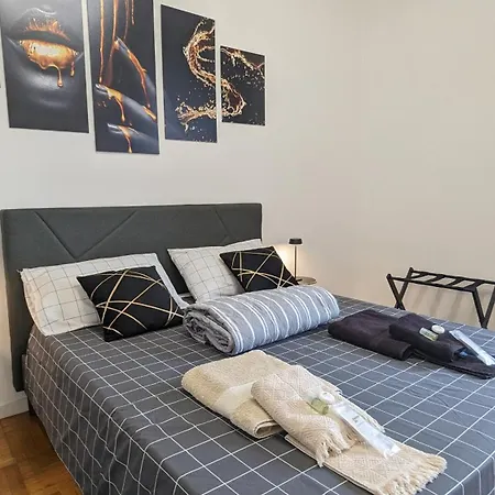 Room With Free Parking 15 Minutes Walk From Arena-2