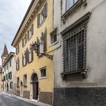 Residenza Palazzo Brenzoni-3