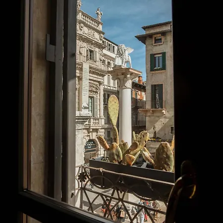 Residenza Buglioni Piazza Erbe-2