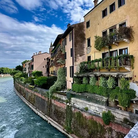 Palazzo Ponte Pietra-3