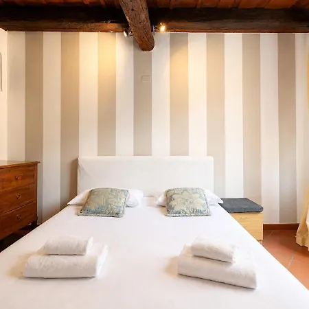 Ai piedi del castello / 4PL / Apt. FULL-3