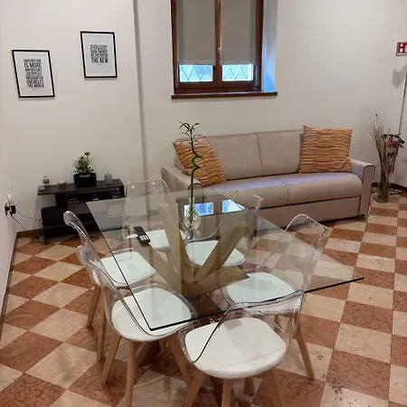 Domus Arena Exclusive Apartment - 5 letti - 300 mt Arena di Verona-3