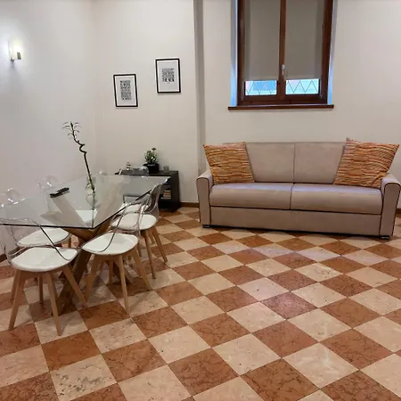 Domus Arena Exclusive Apartment - 5 letti - 300 mt Arena di Verona-2