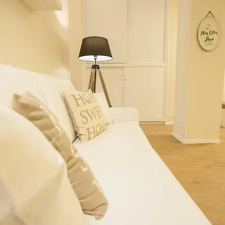 Flats4Rent Arena Prestige-3