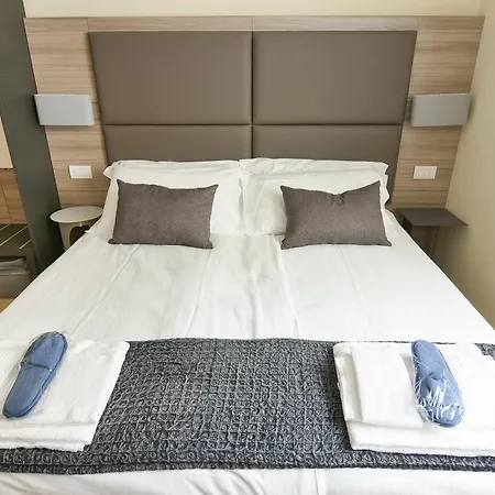 3 Amici Suites-3