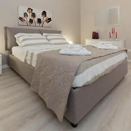 Romantic House-3