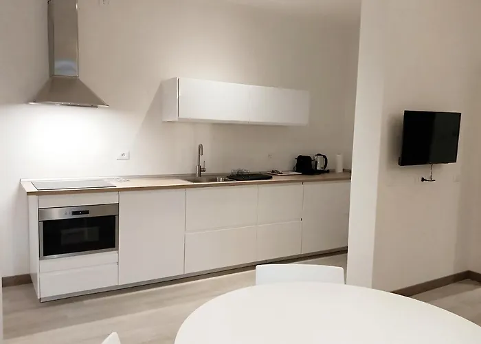 Via Poma Apartments&Rooms Verona