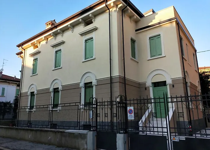 Via Poma Apartments&Rooms Verona