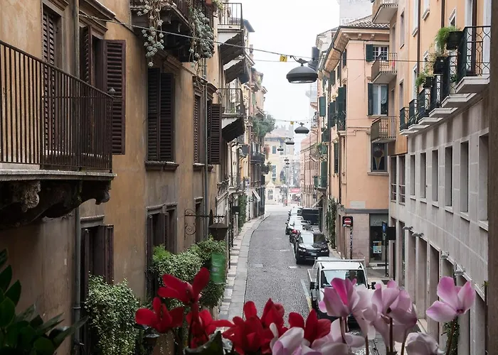 Velluto Blu Apartments & Suite By Reasy&Busy Verona