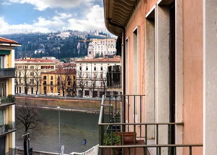 Appartamento Flats4Rent Lucia Verona