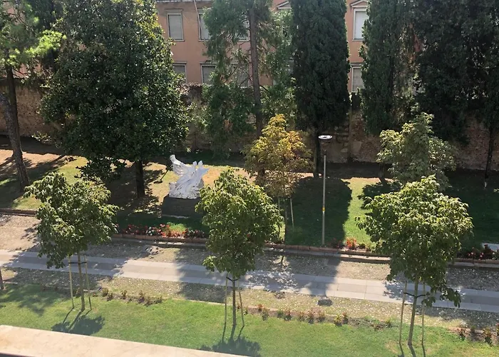 Ghibellines Apartments Verona