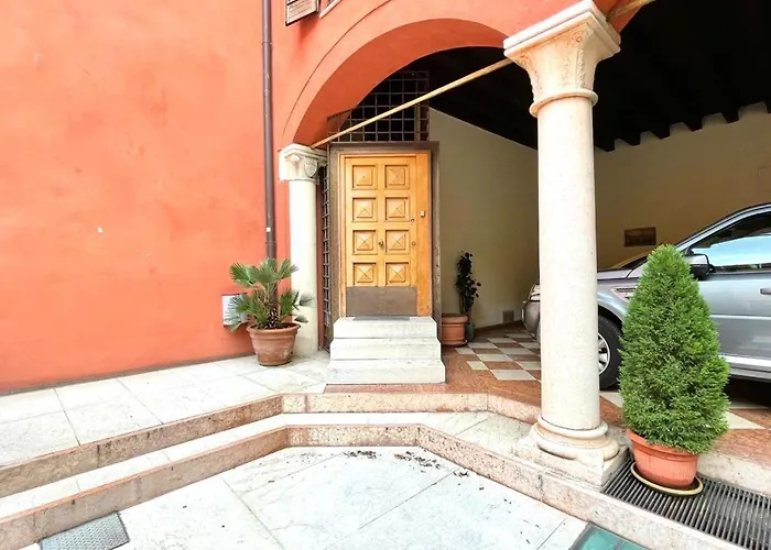 Domus Verona - Ampia Moderna Casa Su 2 Piani Nel Cuore Di Verona