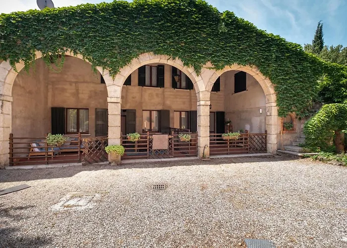 Corte Roveggia - Bilocale Monet Verona