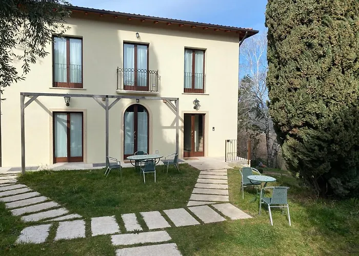 Appartamento Residenza Cipressi e Olivi Verona