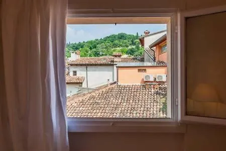 Di punto in bianco home Verona