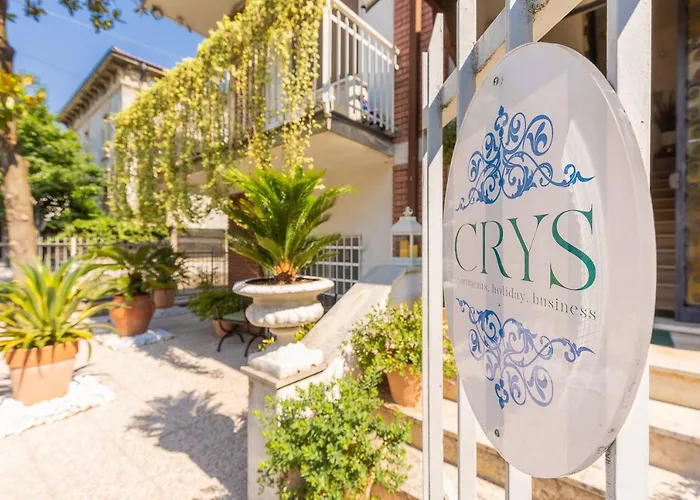 Crys: Apartments, Holiday, Business, Verde Verona