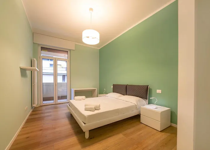 Italianflat - Elegant 2 Bedrooms With Balcony, 10 Min Walk From Arena Verona