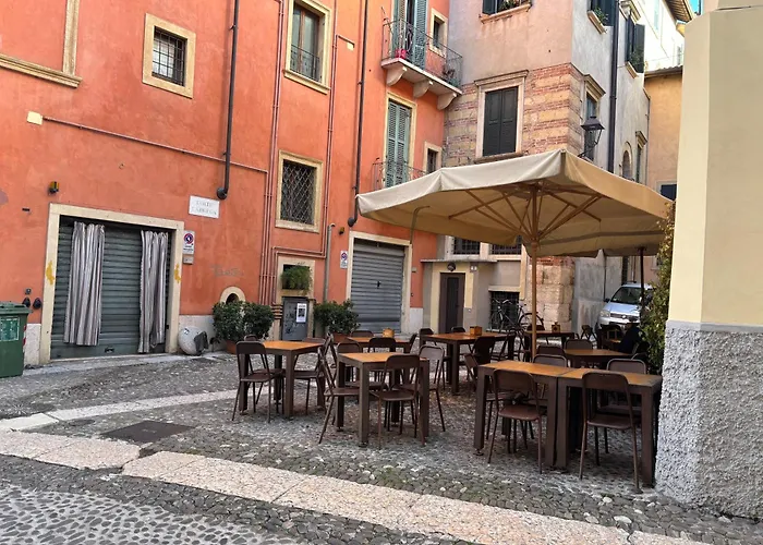 Ad Verona Flat